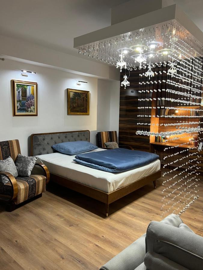 Business Box Apartment บราติสลาวา ภายนอก รูปภาพ
