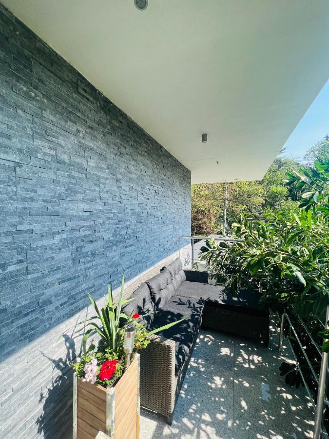 Business Box Apartment บราติสลาวา ภายนอก รูปภาพ