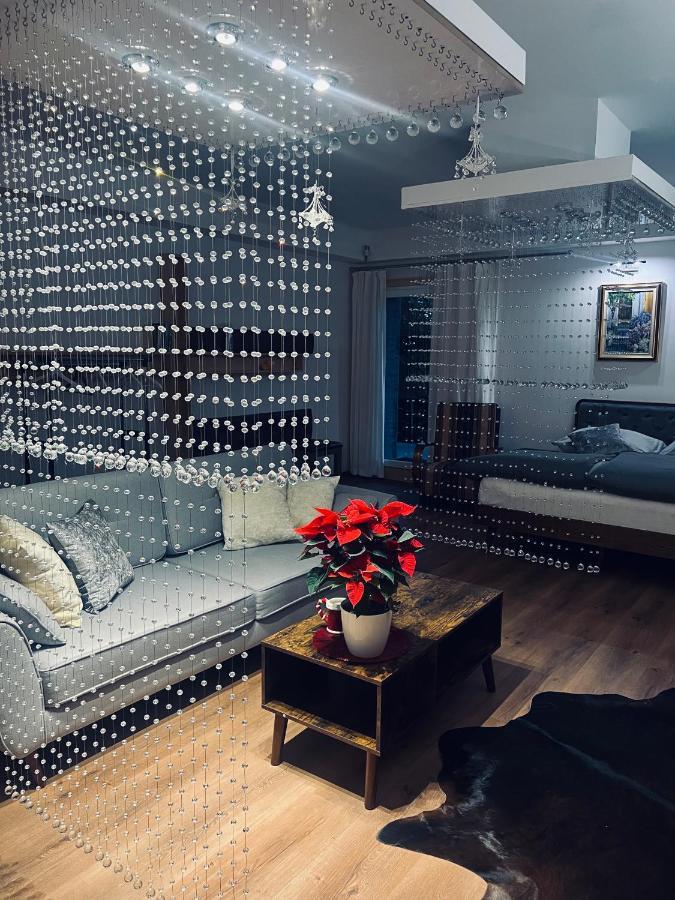Business Box Apartment บราติสลาวา ภายนอก รูปภาพ